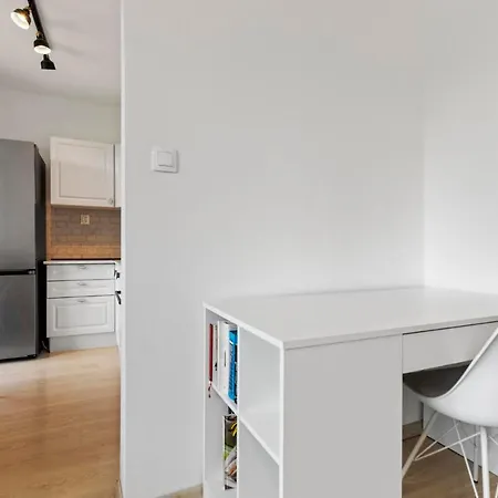 20 Minutes From Center W Netflix, Coffee Or Tea & Parking * Bratislava