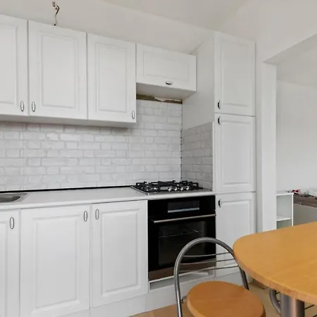 Apartmán 20 Minutes From Center W Netflix, Coffee Or Tea & Parking